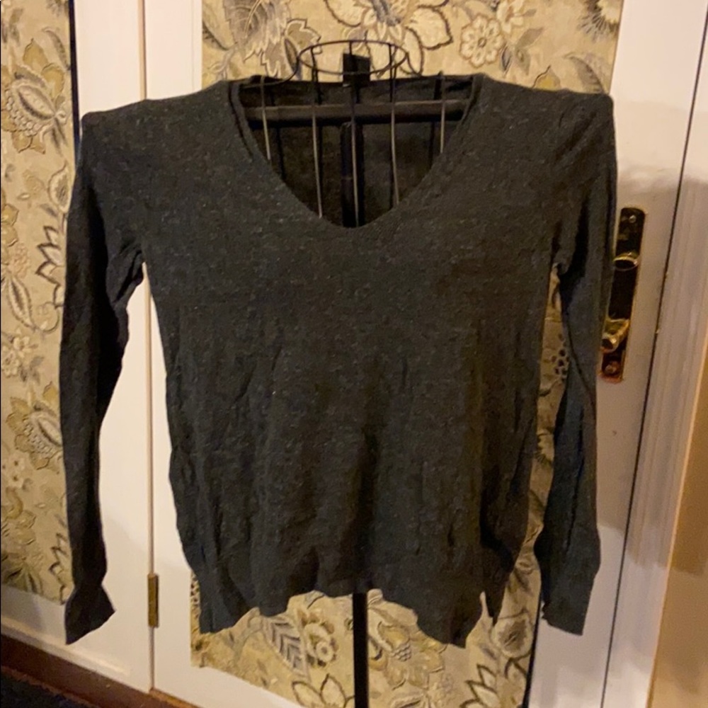 Lightweight sweater